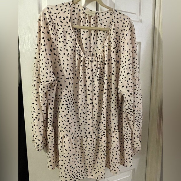 Modcloth Tops - ModCloth 4x Pink and Black Blouse Top with Ruffle